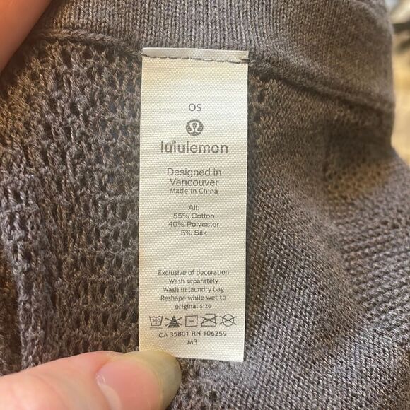 Lululemon Find Your Light Wrap Grey One Size - Picture 8 of 8